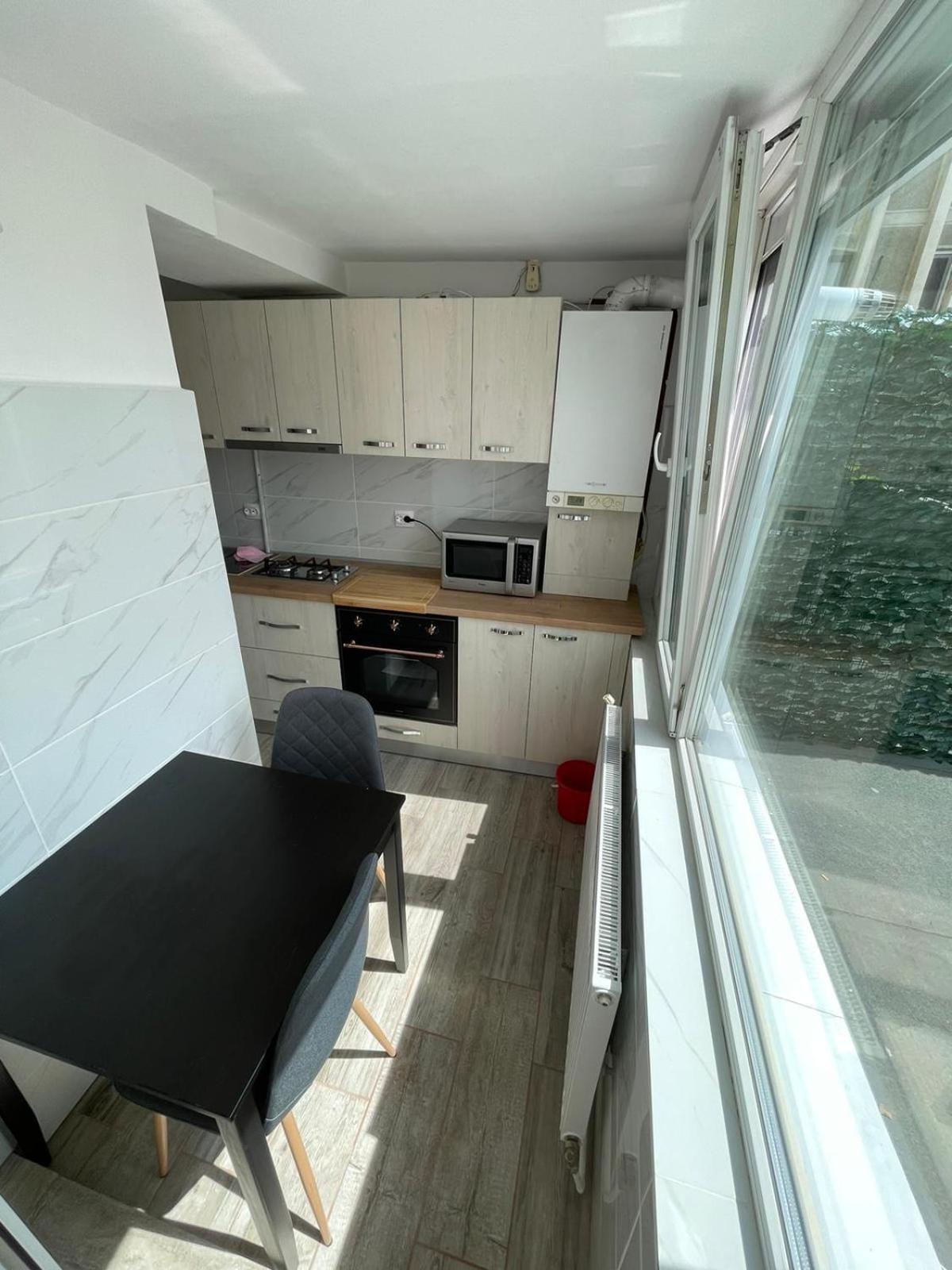 Propriete Ten - Close To University, Hospital And Downtown Iasi Exterior foto